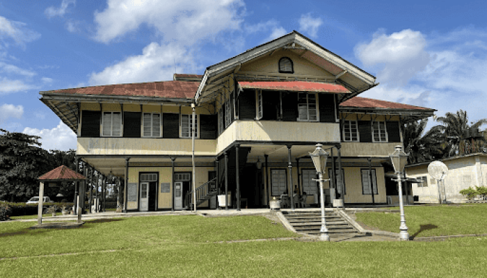 front old residency museum