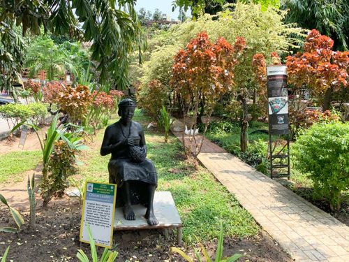 statue in freedom park